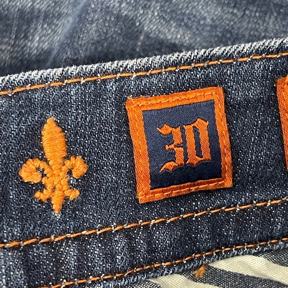 Rock Revival Haley Bootcut Jeans Size 30 Distressed Fleur De Lis Buttons - Picture 12 of 15